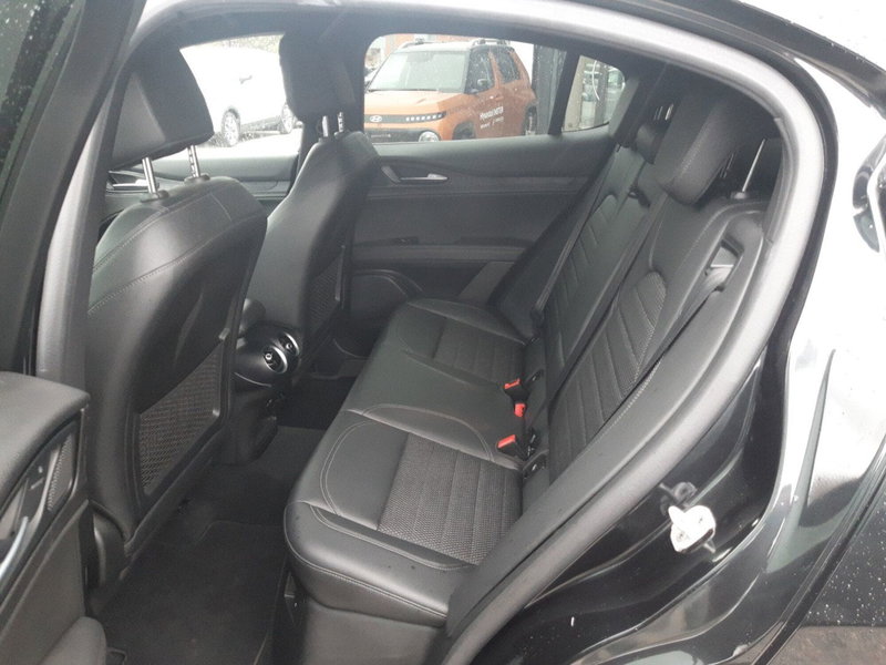 Alfa Romeo Stelvio usata a Campobasso (17)