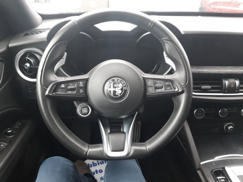 Alfa Romeo Stelvio usata a Campobasso (18)