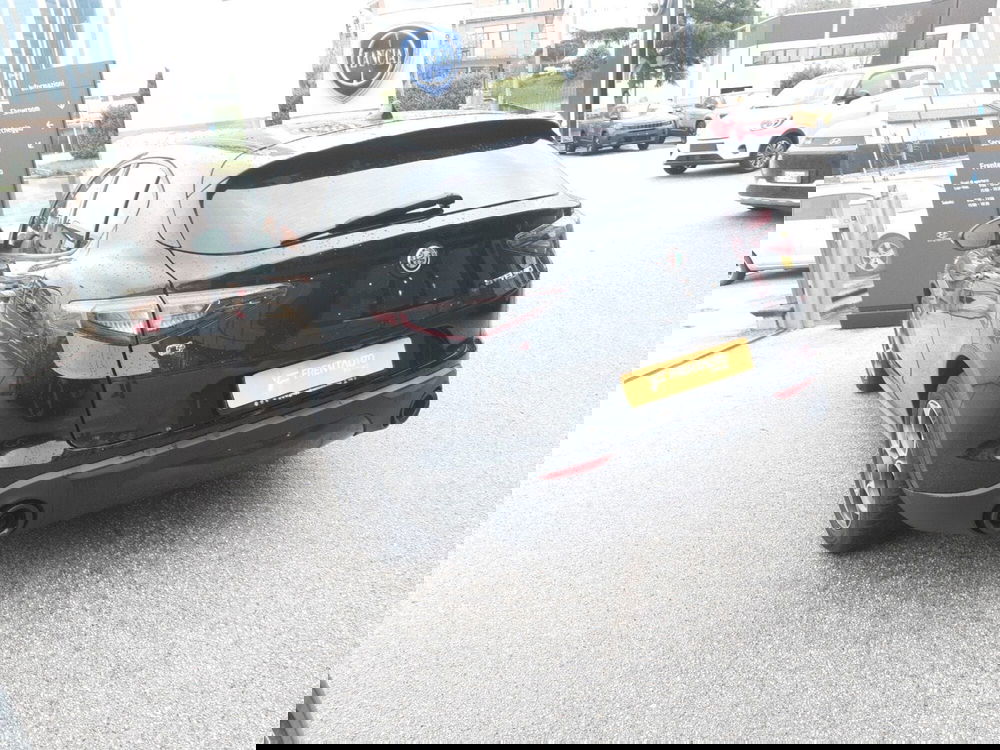 Alfa Romeo Stelvio usata a Campobasso (3)