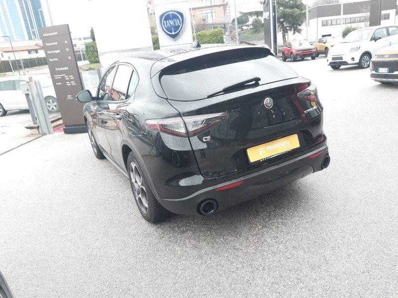 Alfa Romeo Stelvio usata a Campobasso (3)
