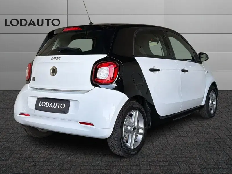 smart forfour usata a Bergamo (2)