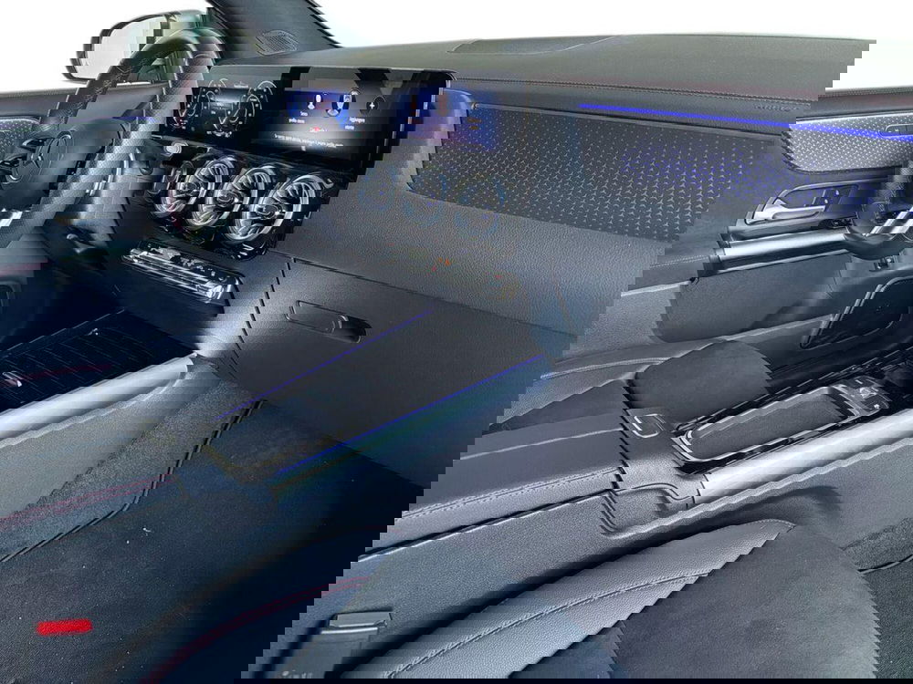 Mercedes-Benz EQA usata a Bergamo (15)