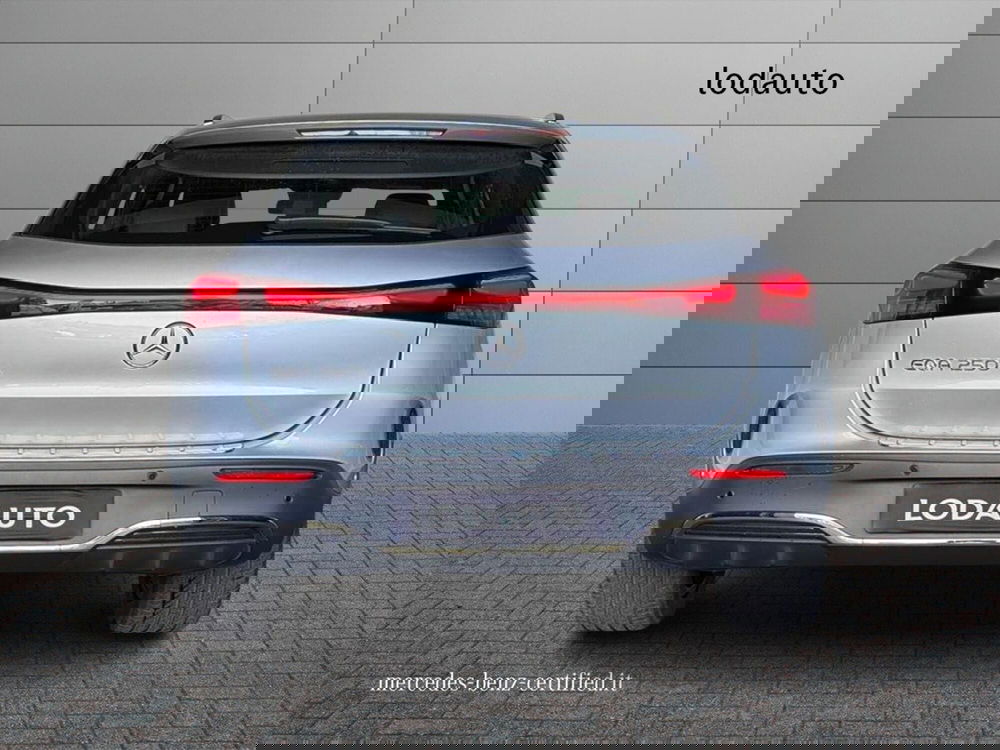 Mercedes-Benz EQA usata a Bergamo (4)