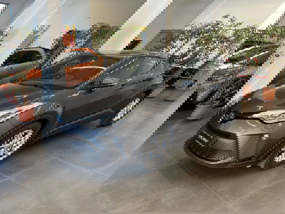 Toyota Toyota C-HR usata a Bologna (2)