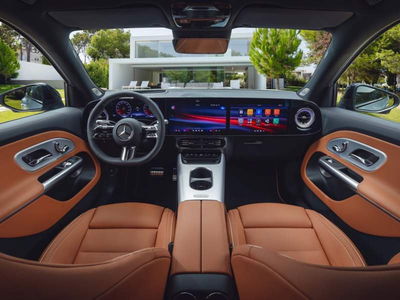 Mercedes-Benz GLB EQ 250+ Premium nuova a Siena