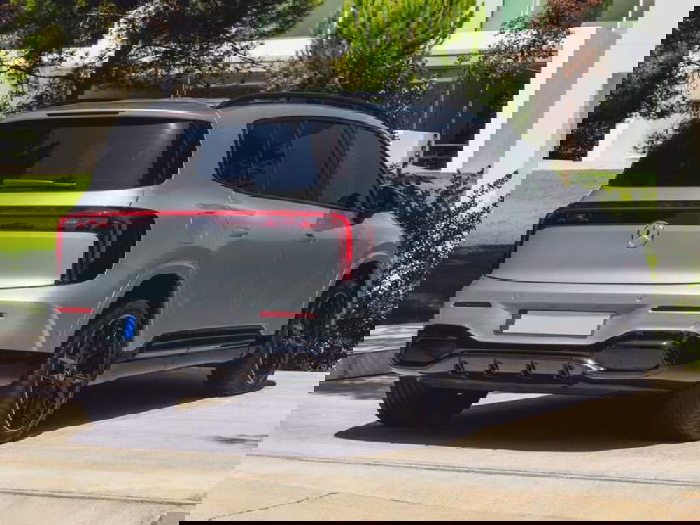 Mercedes-Benz GLB nuova a Siena (4)