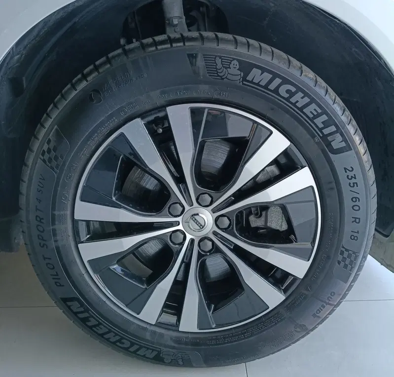 Volvo XC60 usata a Parma (3)