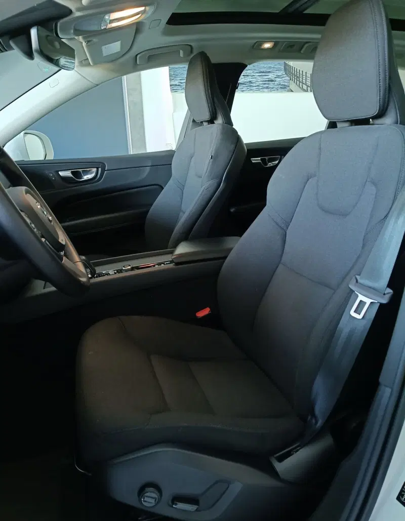 Volvo XC60 usata a Parma (6)
