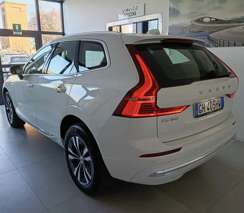 Volvo XC60 usata a Parma (8)