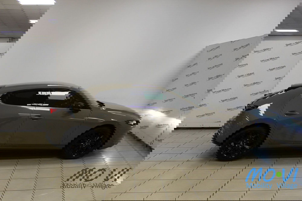 Mazda Mazda3 Hatchback nuova a Torino (5)