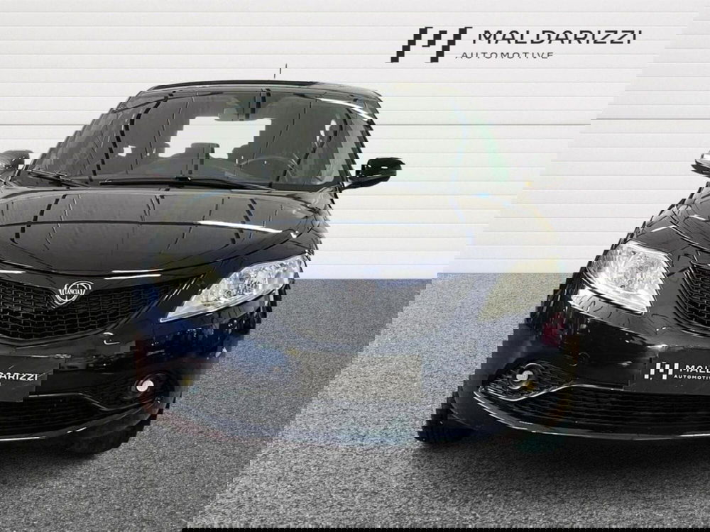 Lancia Ypsilon usata a Bari (2)