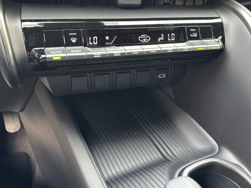 Toyota Toyota C-HR nuova a Ferrara (17)