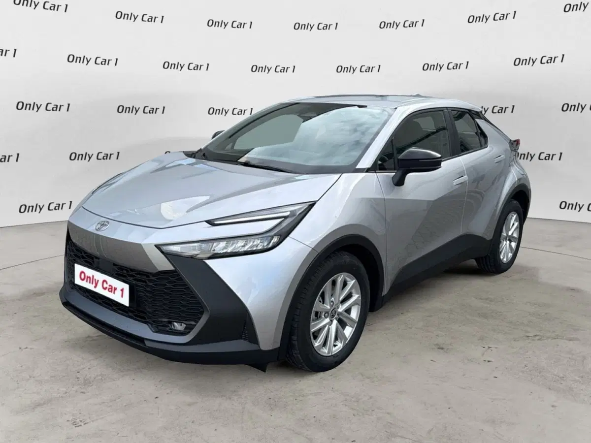 Toyota Toyota C-HR nuova a Ferrara (2)