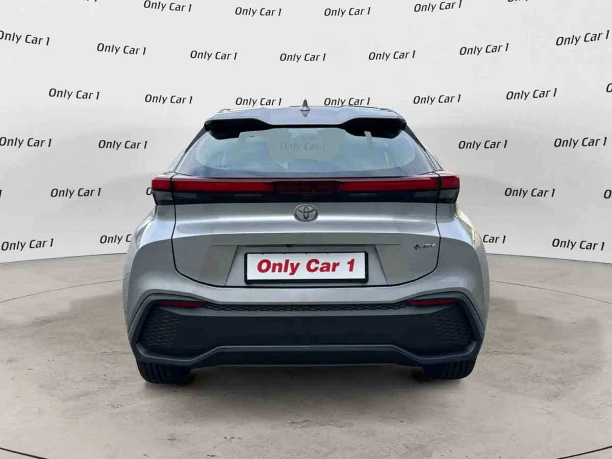 Toyota Toyota C-HR nuova a Ferrara (6)