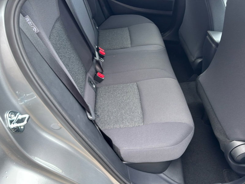 Toyota Toyota C-HR nuova a Ferrara (9)