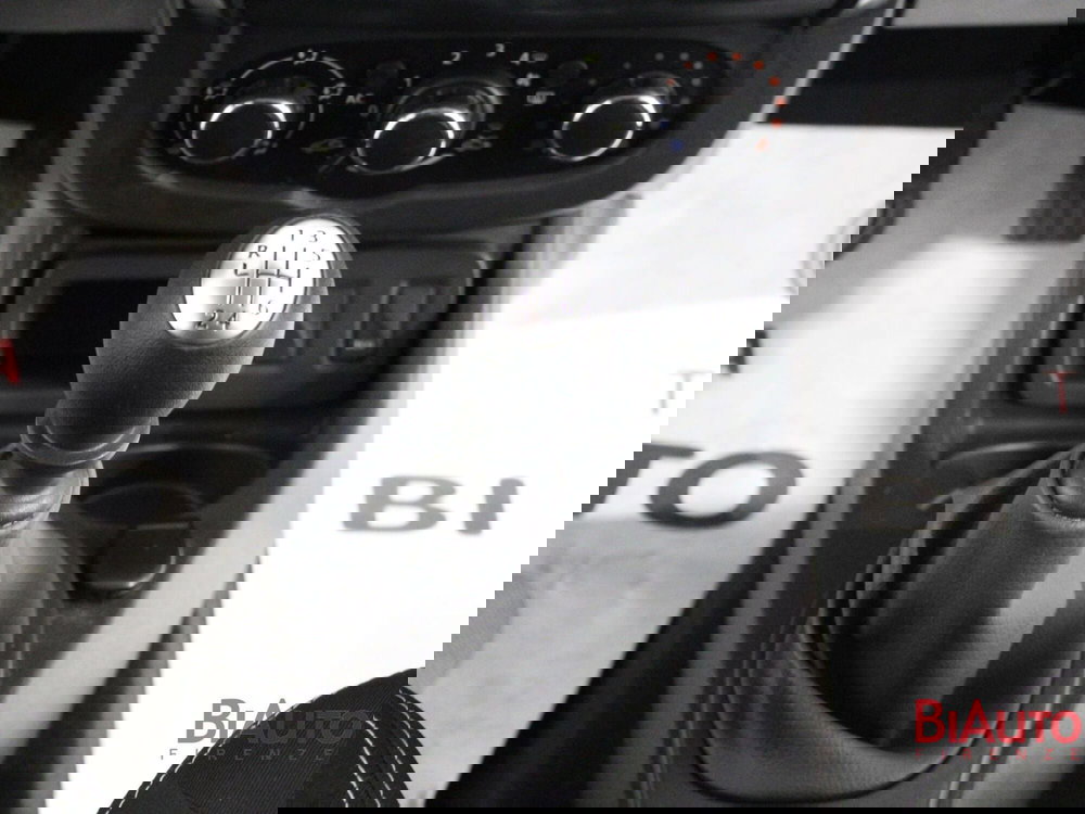 Dacia Duster usata a Firenze (14)