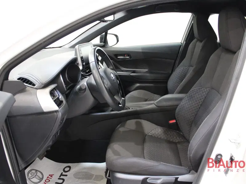 Toyota Toyota C-HR usata a Firenze (6)