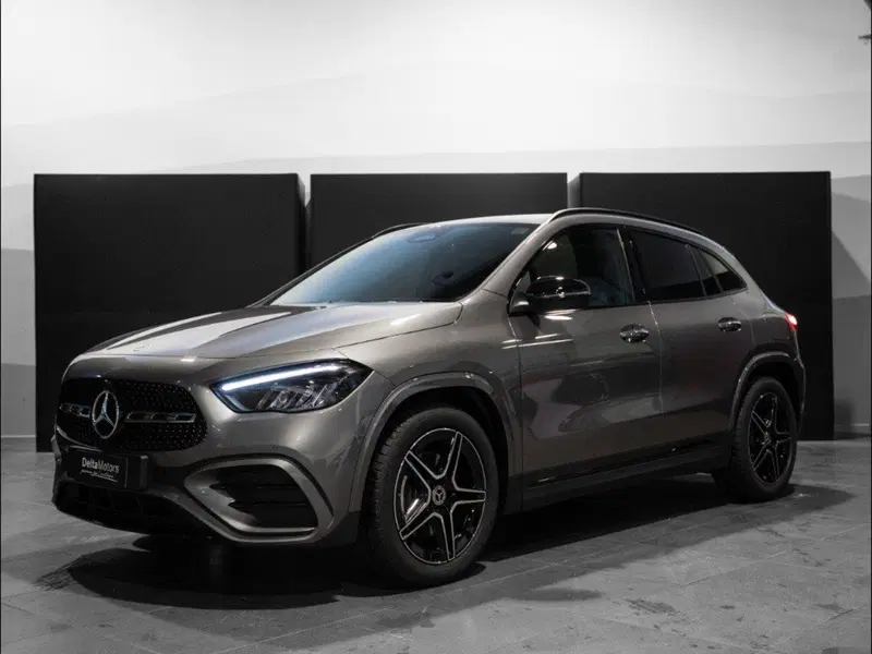 Mercedes-Benz GLA SUV nuova a Macerata