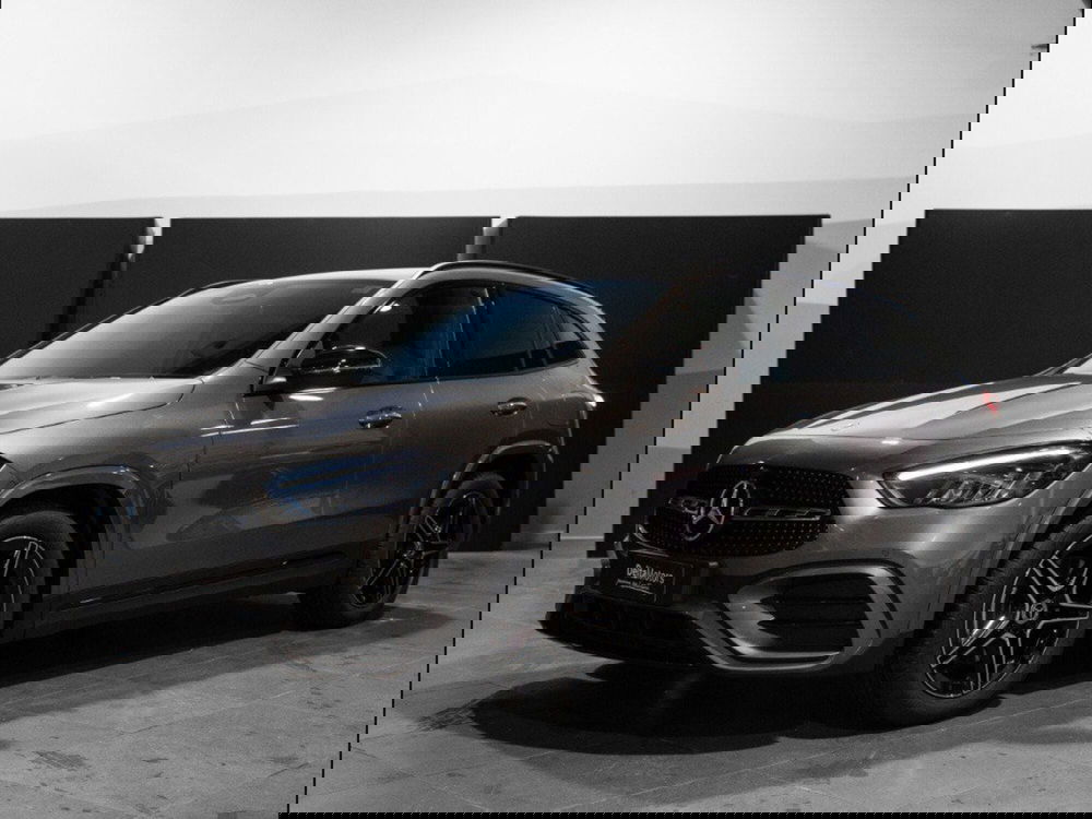 Mercedes-Benz GLA SUV nuova a Macerata