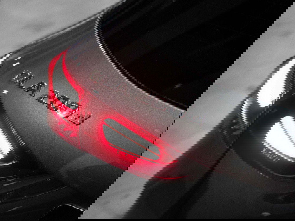 Mercedes-Benz GLA SUV nuova a Macerata (19)