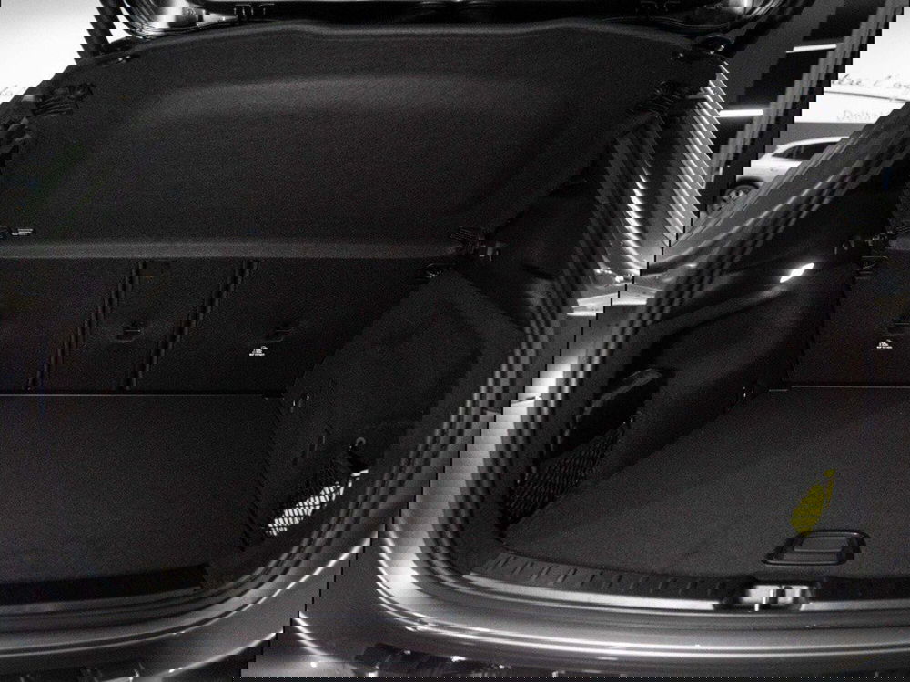 Mercedes-Benz GLA SUV nuova a Macerata (8)
