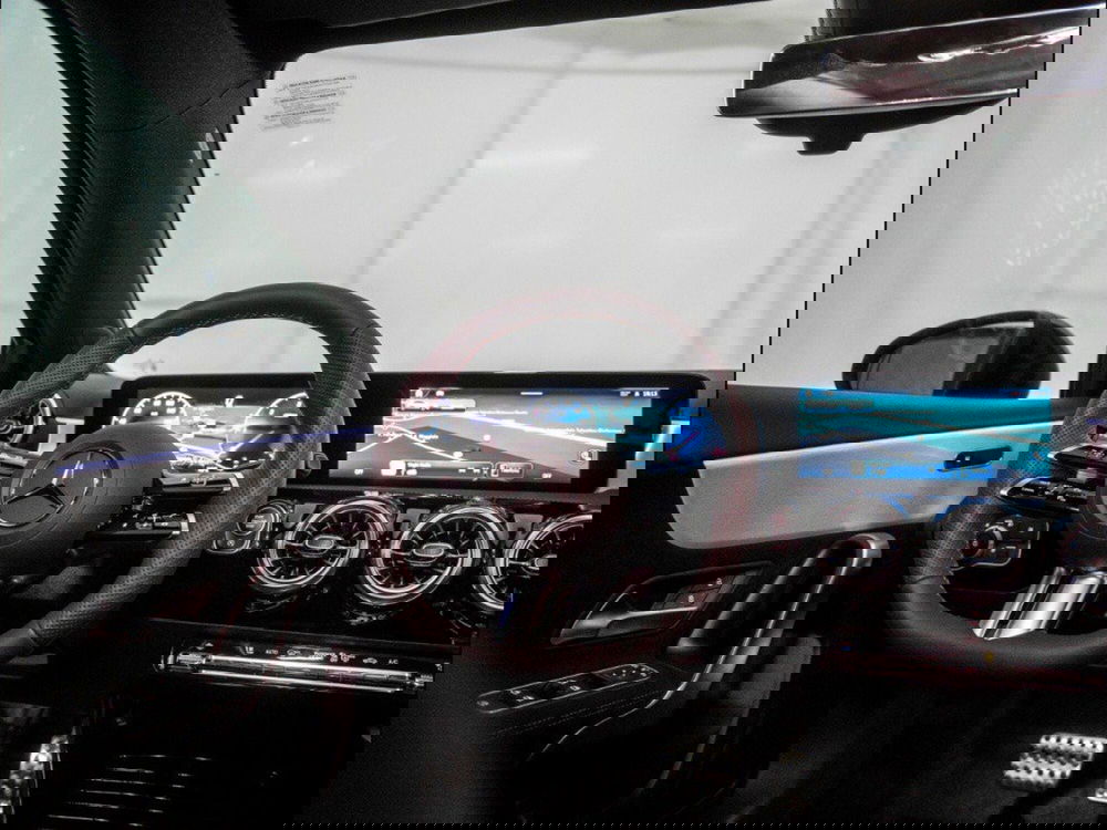 Mercedes-Benz Classe A Sedan nuova a Macerata (15)