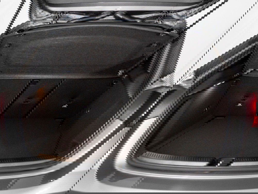 Mercedes-Benz Classe A Sedan nuova a Macerata (6)