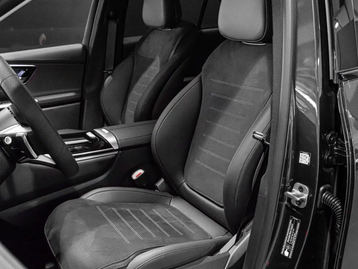 Mercedes-Benz GLC nuova a Ancona (13)