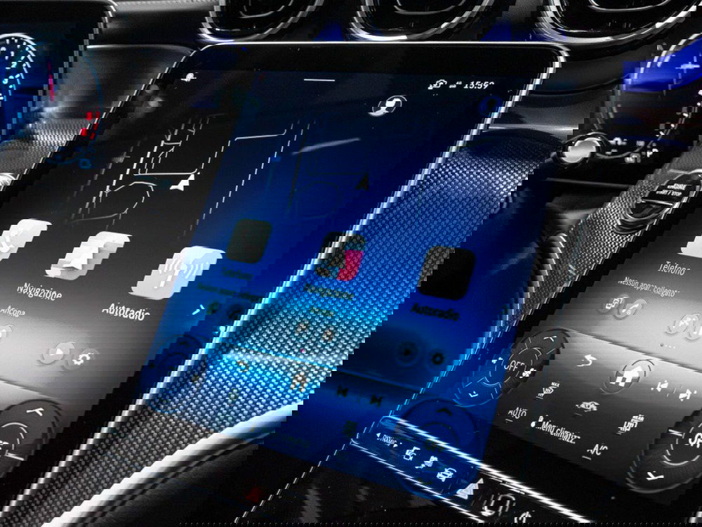 Mercedes-Benz GLC nuova a Ancona (19)