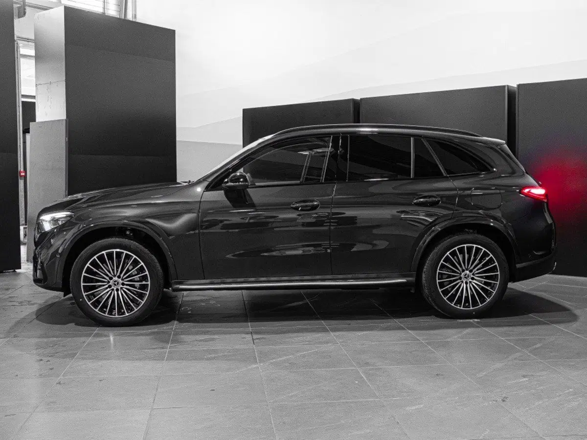 Mercedes-Benz GLC nuova a Ancona (2)