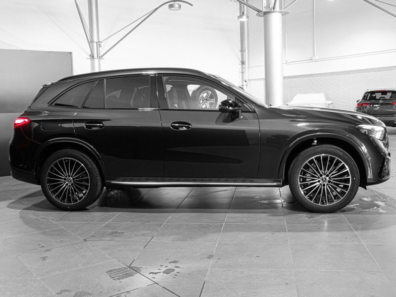 Mercedes-Benz GLC nuova a Ancona (4)