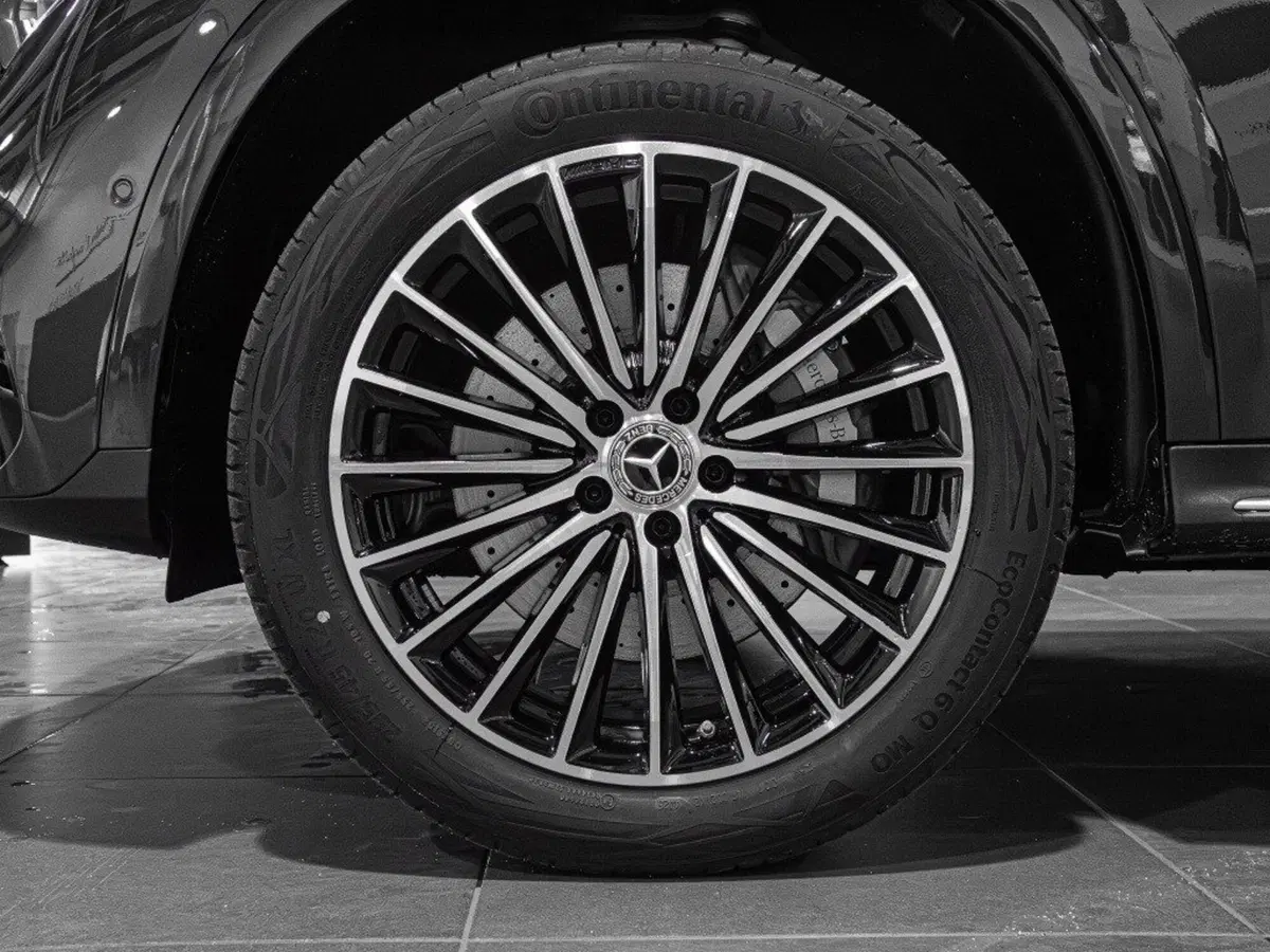 Mercedes-Benz GLC nuova a Ancona (8)