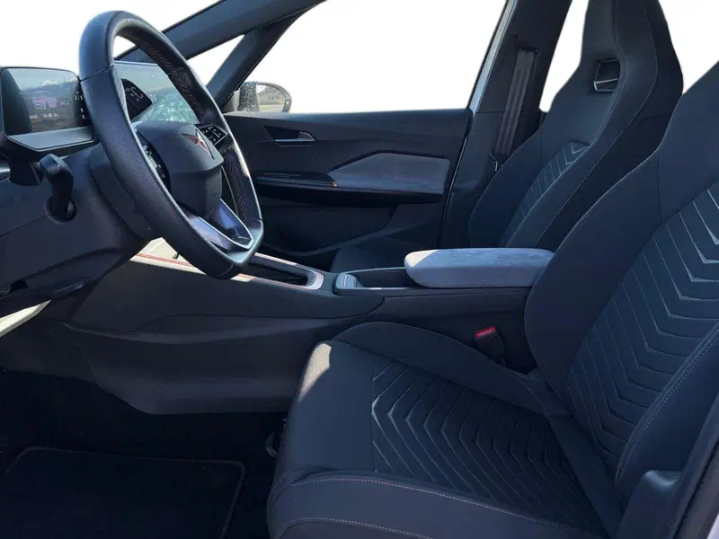 Cupra Born usata a Siena (9)