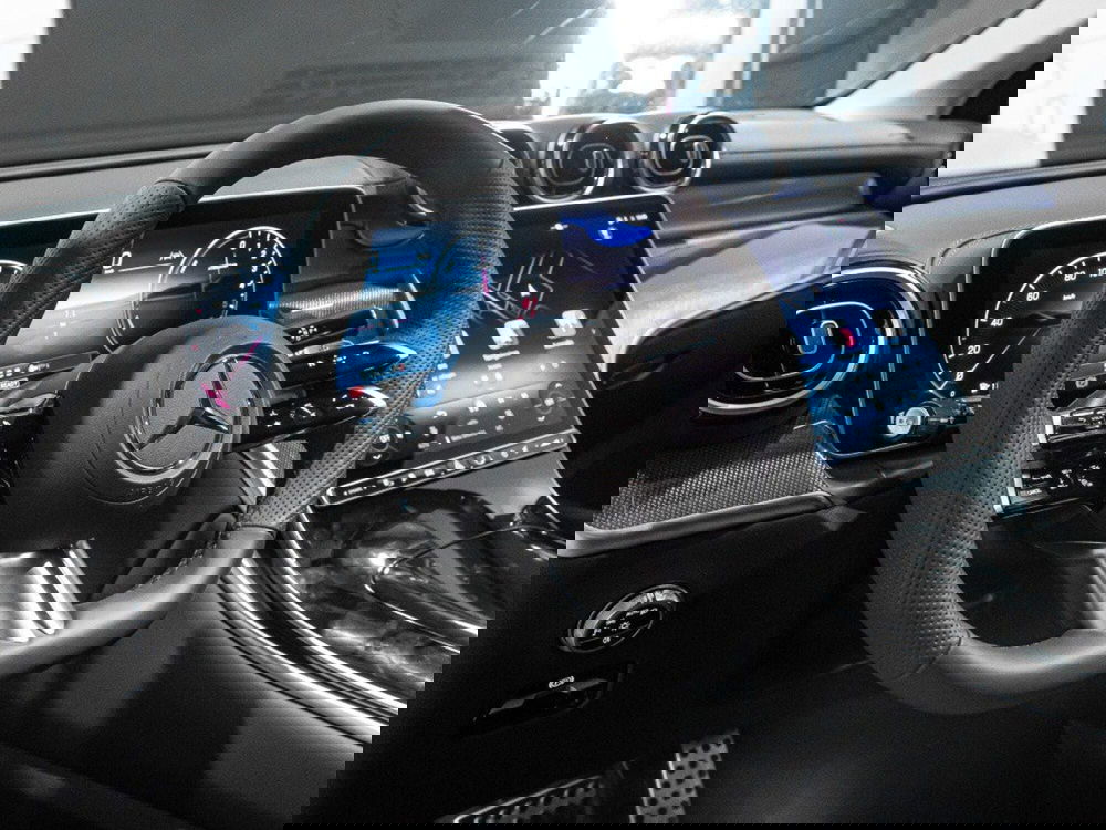 Mercedes-Benz GLC nuova a Ancona (12)