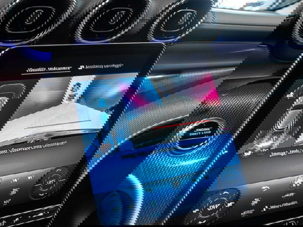 Mercedes-Benz GLC nuova a Ancona (16)