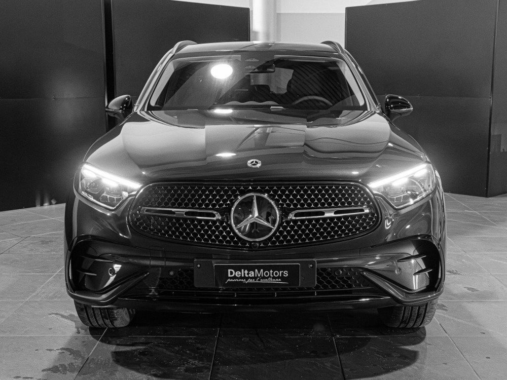 Mercedes-Benz GLC nuova a Ancona (5)