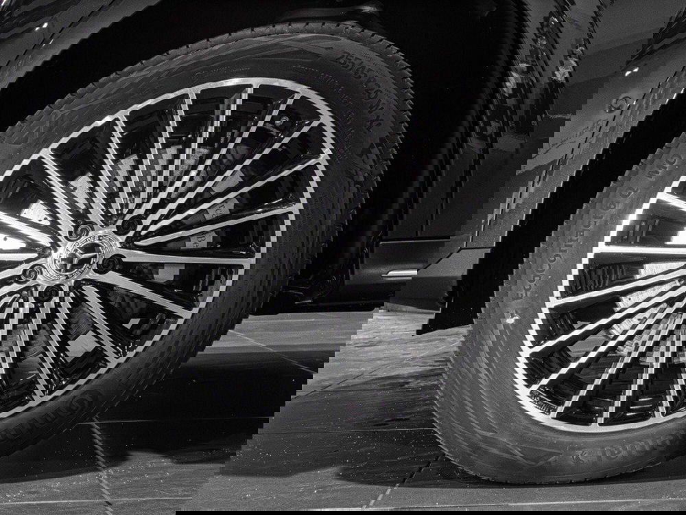 Mercedes-Benz GLC nuova a Ancona (8)