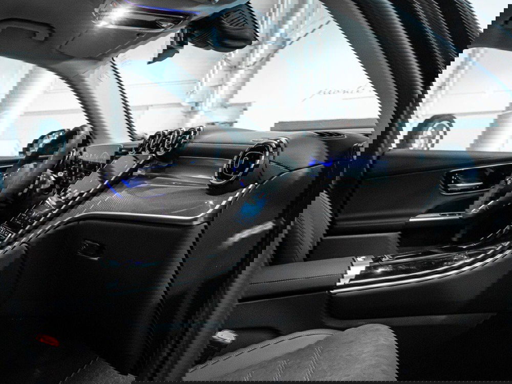 Mercedes-Benz GLC nuova a Ancona (17)