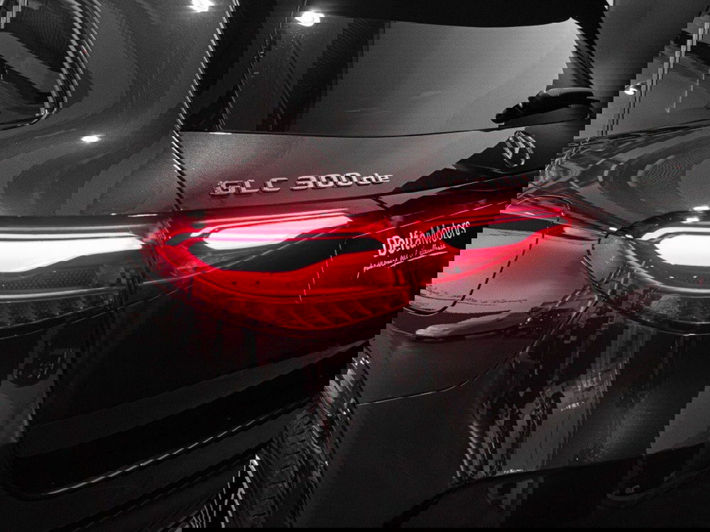 Mercedes-Benz GLC nuova a Ancona (9)