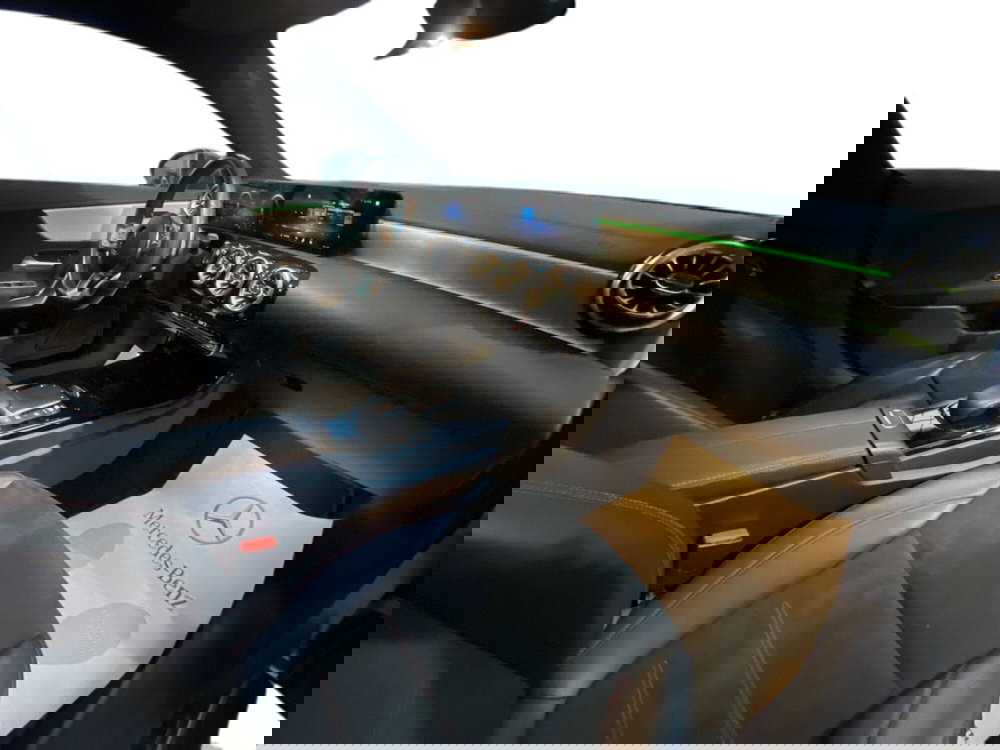 Mercedes-Benz CLA Shooting Brake usata a Napoli (12)