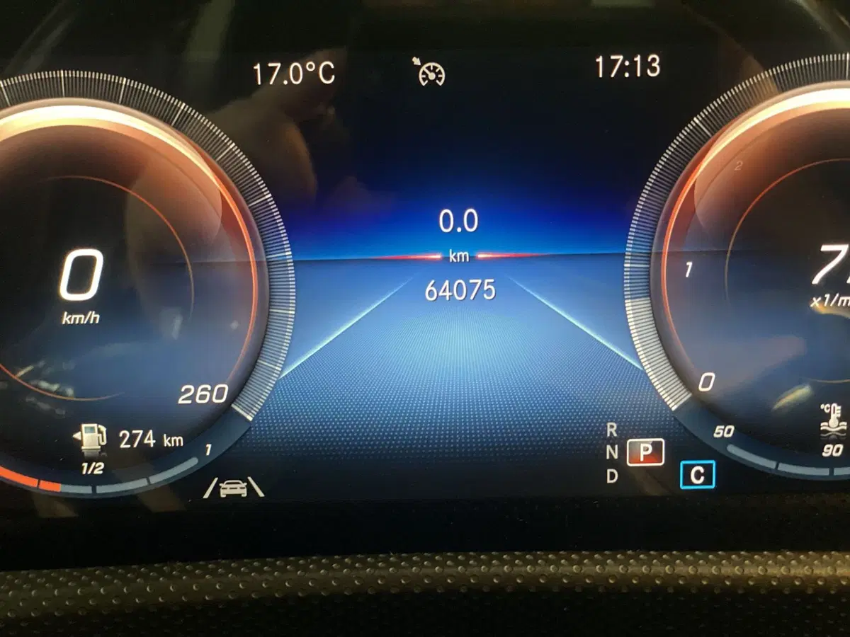 Mercedes-Benz CLA Shooting Brake usata a Napoli (9)