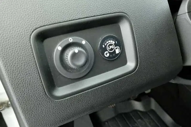 Dacia Duster usata a Mantova (11)