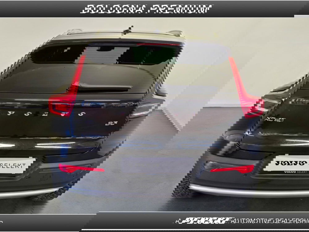 Volvo XC40 usata a Bologna (8)