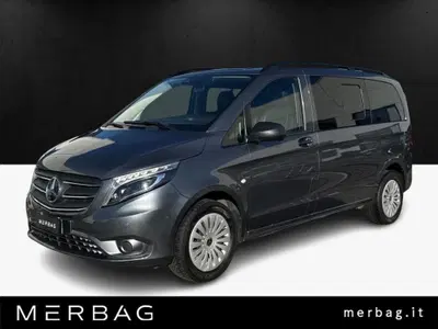 Mercedes-Benz Vito 2.0 119 CDI PC Mixto Compact del 2022 usata a Lainate