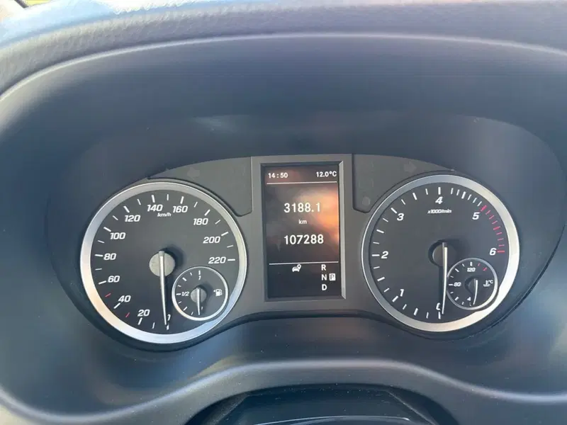 Mercedes-Benz Vito usata a Milano (13)