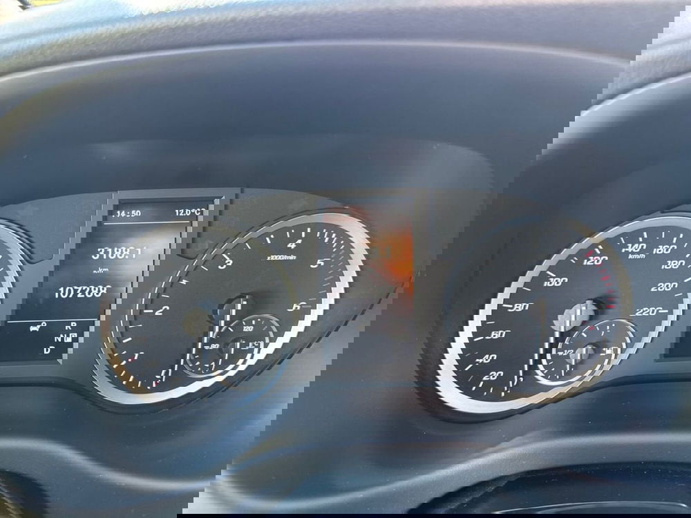 Mercedes-Benz Vito usata a Milano (13)