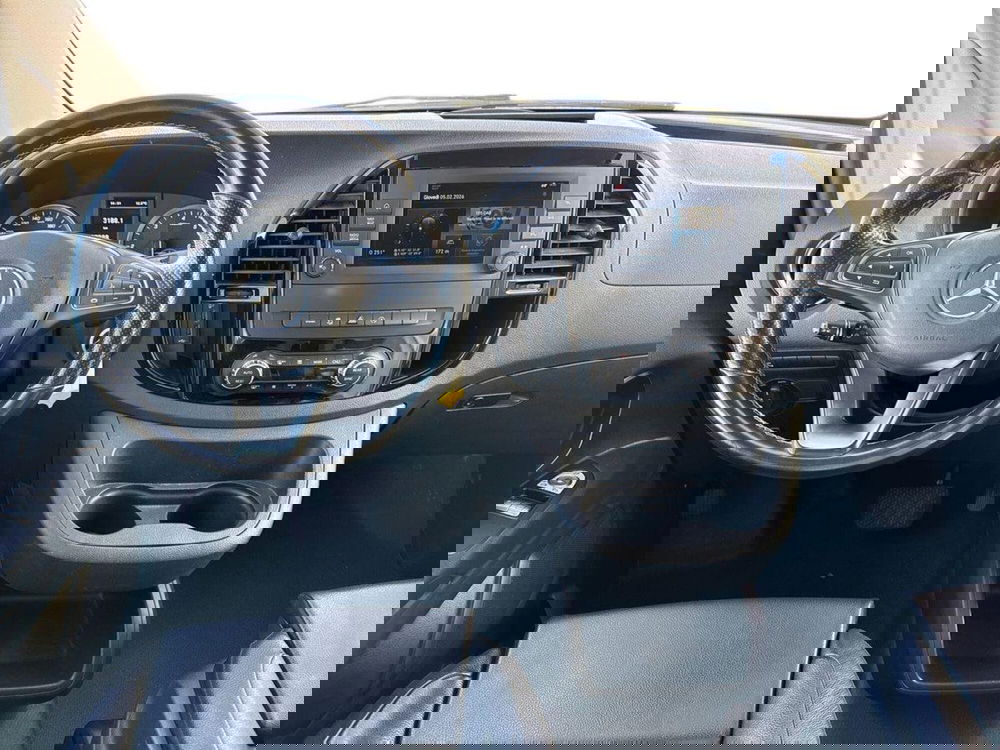 Mercedes-Benz Vito usata a Milano (9)