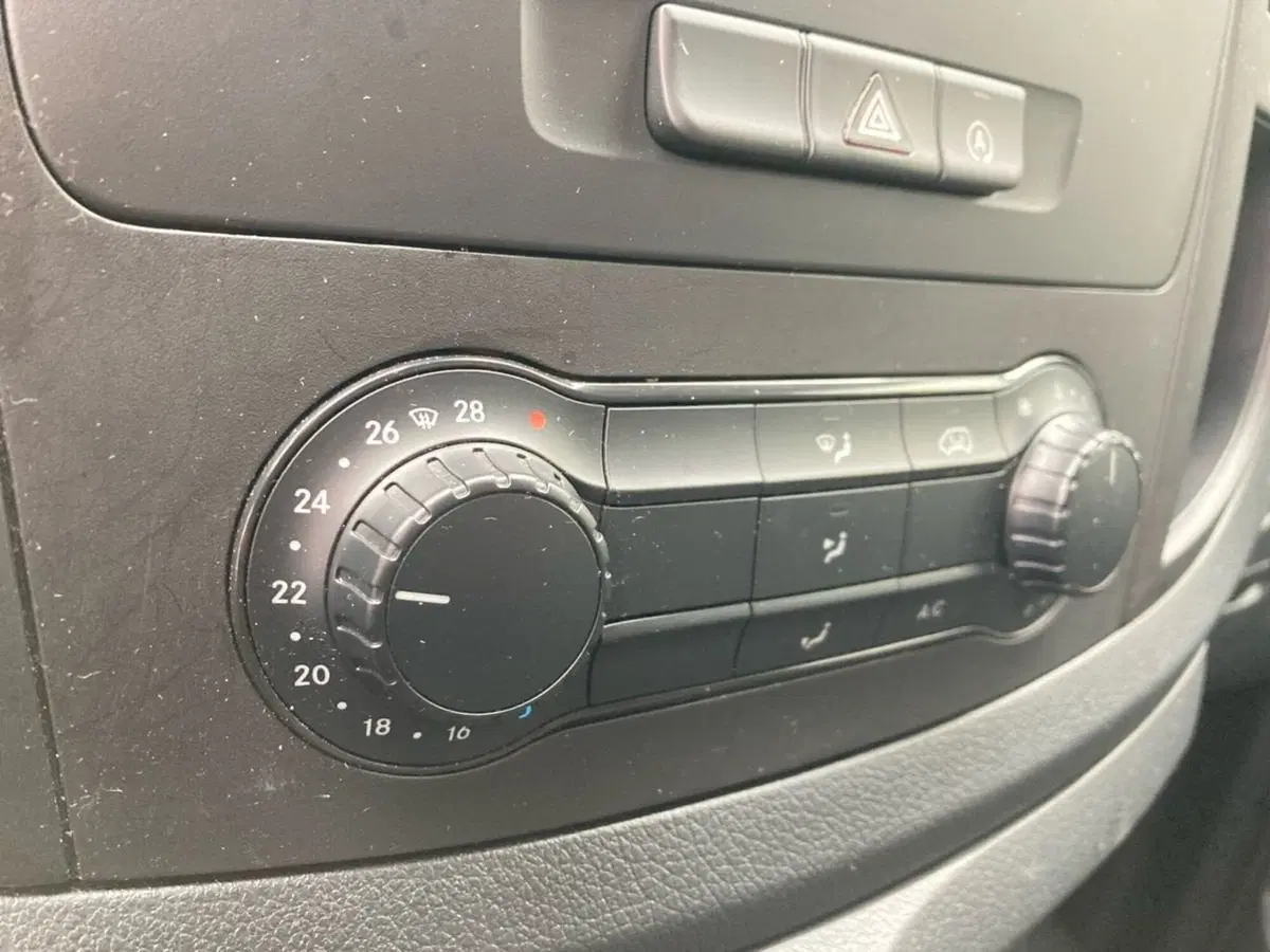 Mercedes-Benz Vito usata a Milano (13)