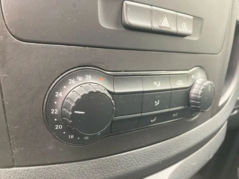 Mercedes-Benz Vito usata a Milano (13)