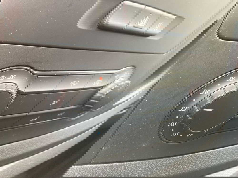 Mercedes-Benz Vito usata a Milano (13)